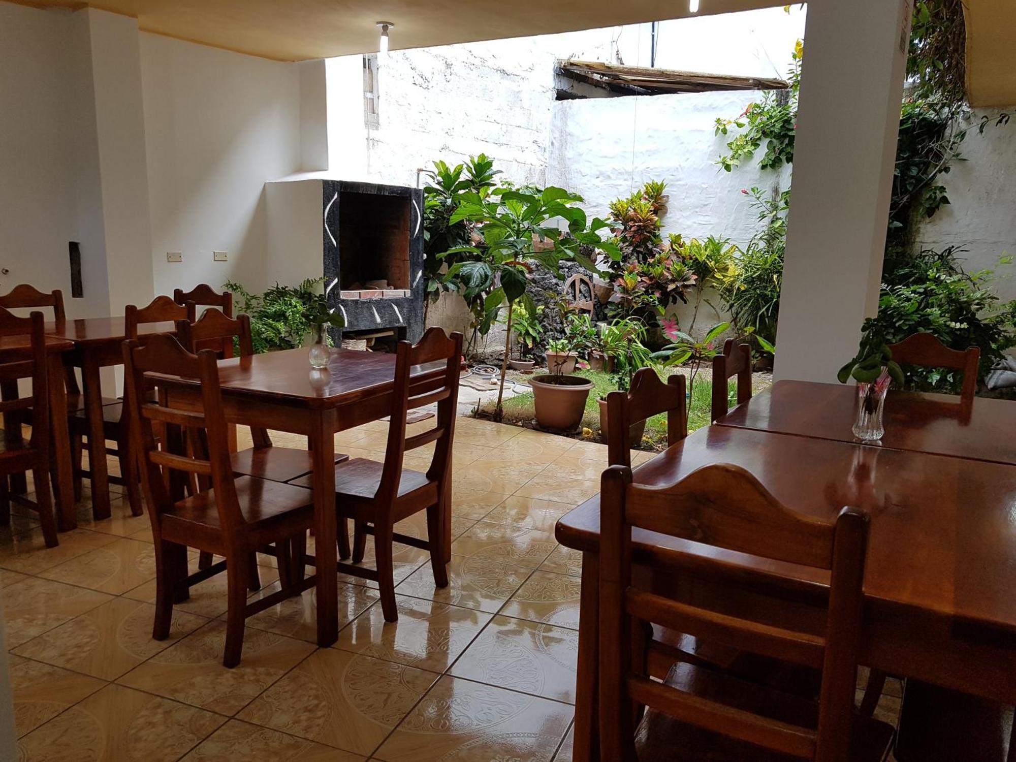 Hostal Cerro Azul Hotel Puerto Villamil Kültér fotó