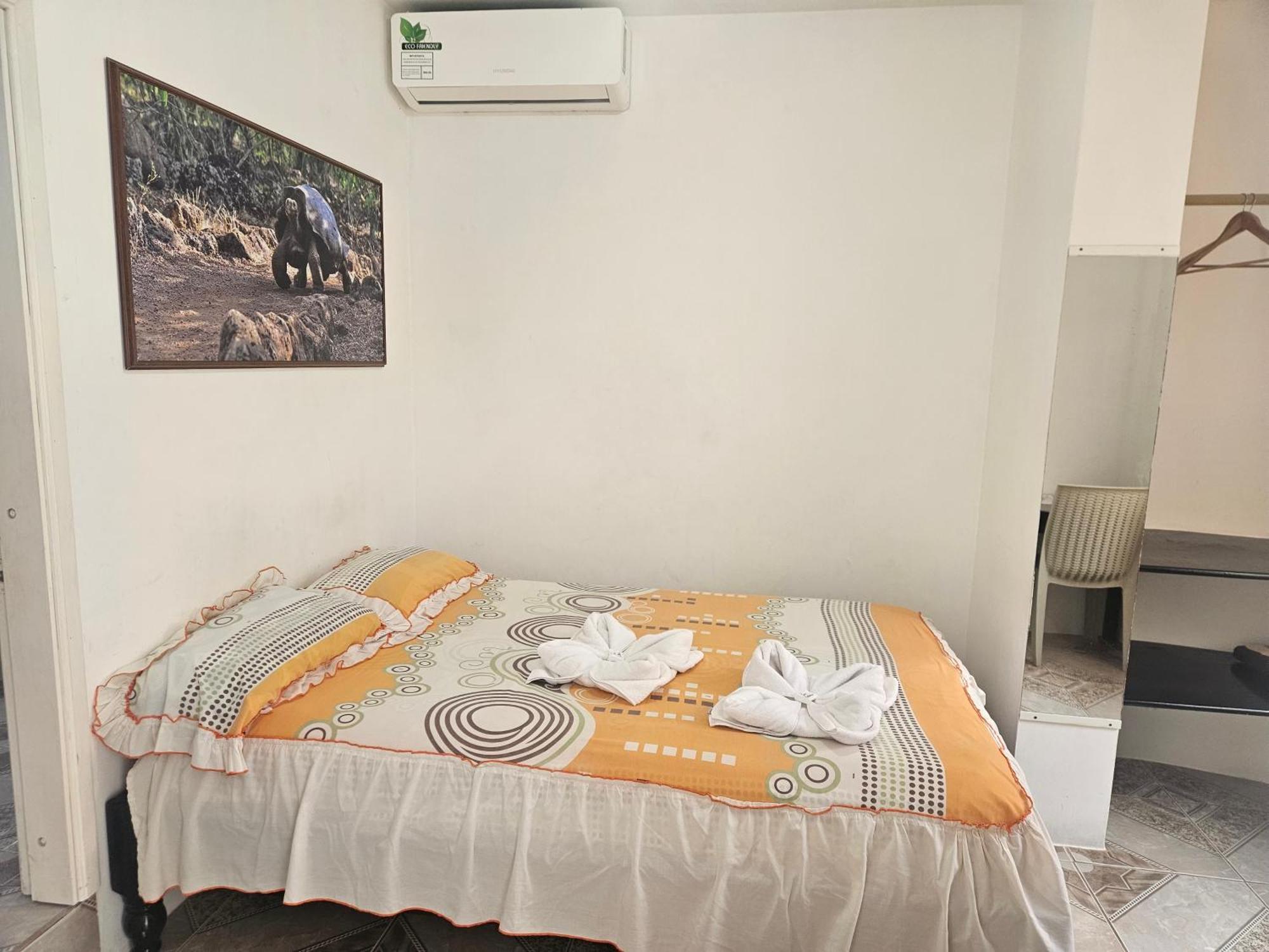 Hostal Cerro Azul Hotel Puerto Villamil Kültér fotó