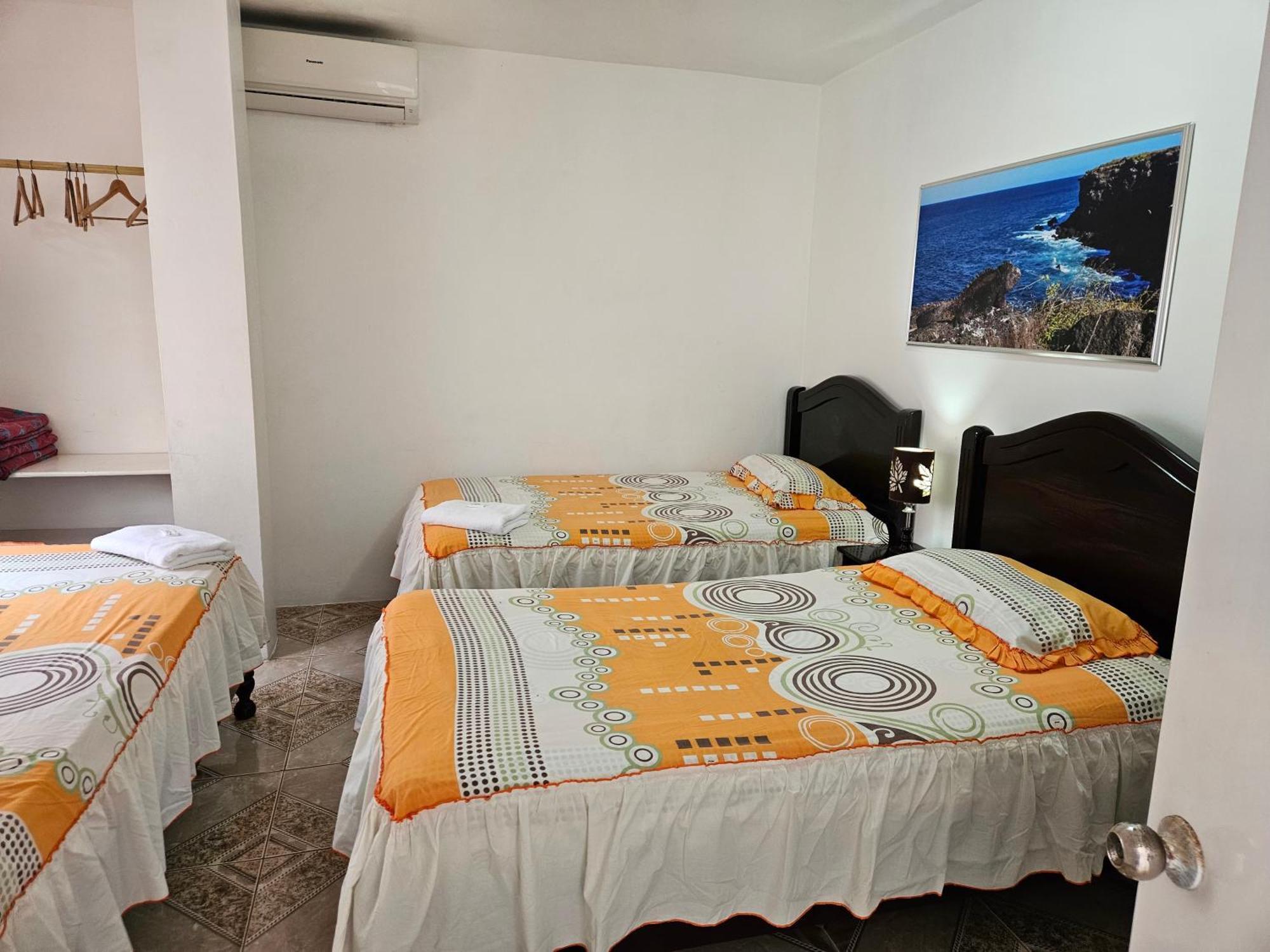 Hostal Cerro Azul Hotel Puerto Villamil Kültér fotó