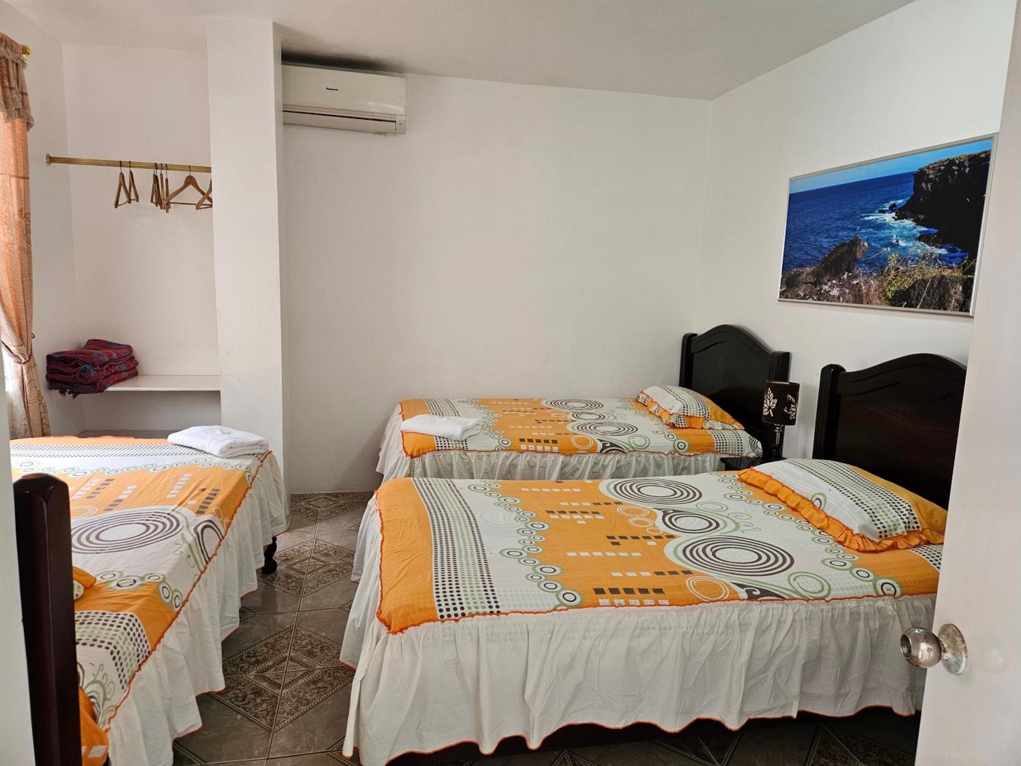 Hostal Cerro Azul Hotel Puerto Villamil Kültér fotó