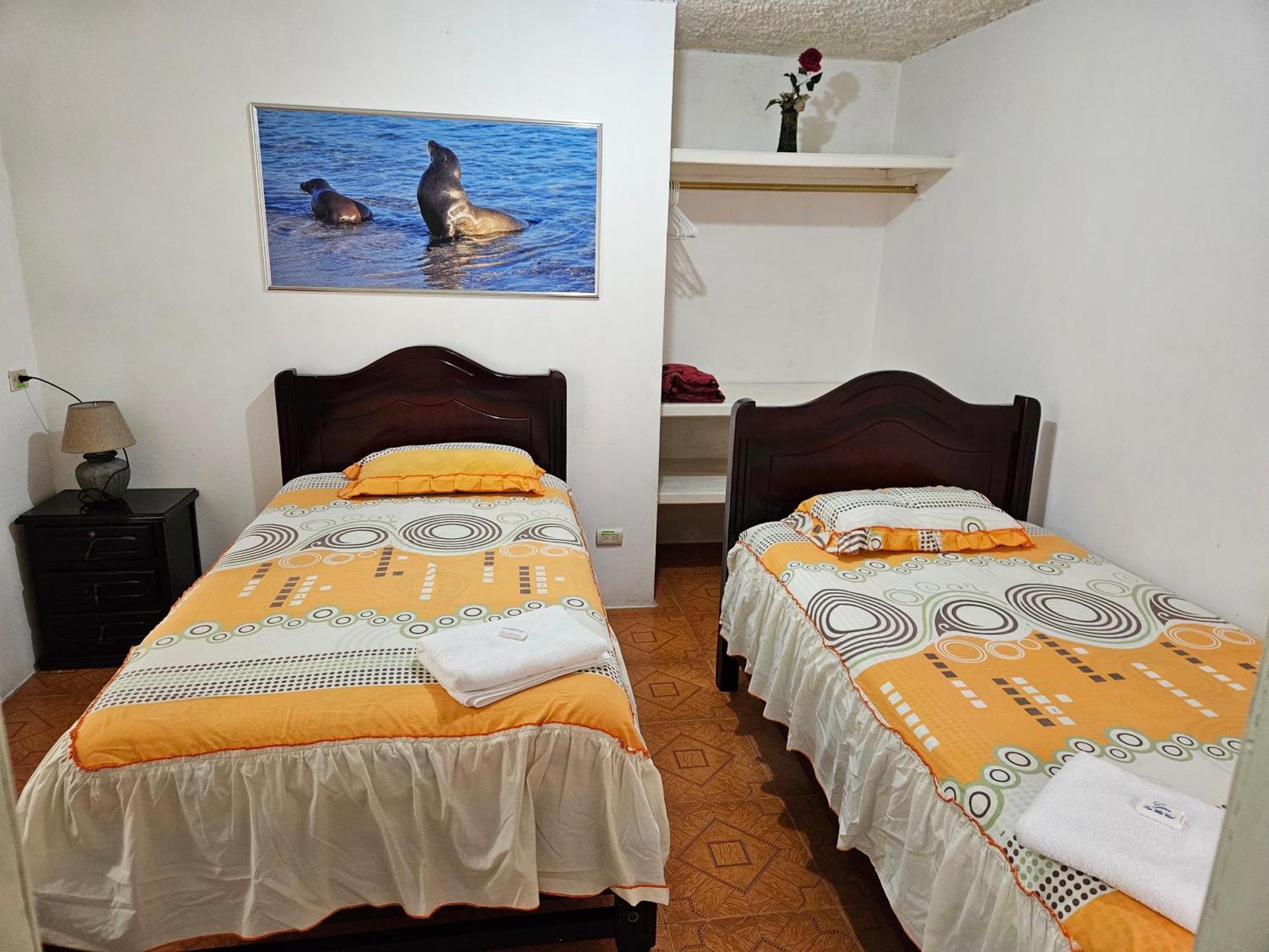 Hostal Cerro Azul Hotel Puerto Villamil Kültér fotó