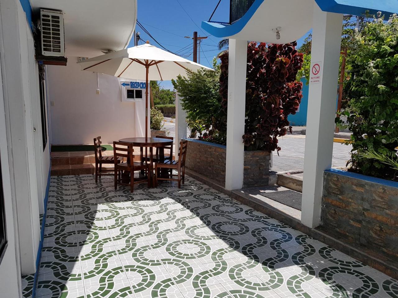 Hostal Cerro Azul Hotel Puerto Villamil Kültér fotó